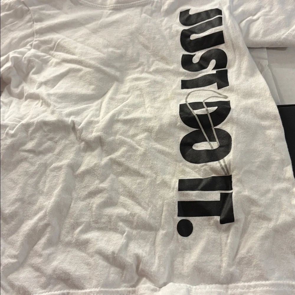 Nike Kids White T-Shirt with Black 'Just Do It' Print 6